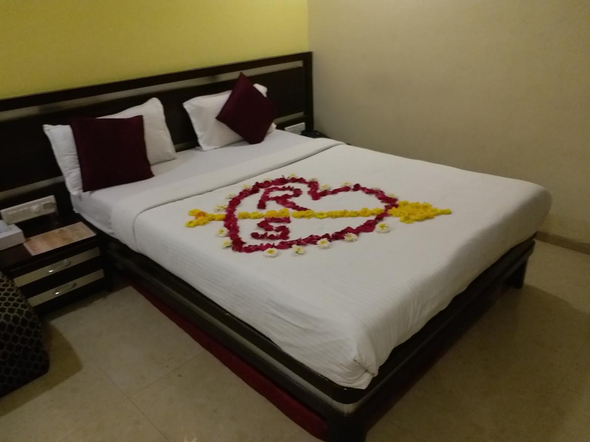 Hotel K.C Residency Βομβάη Εξωτερικό φωτογραφία