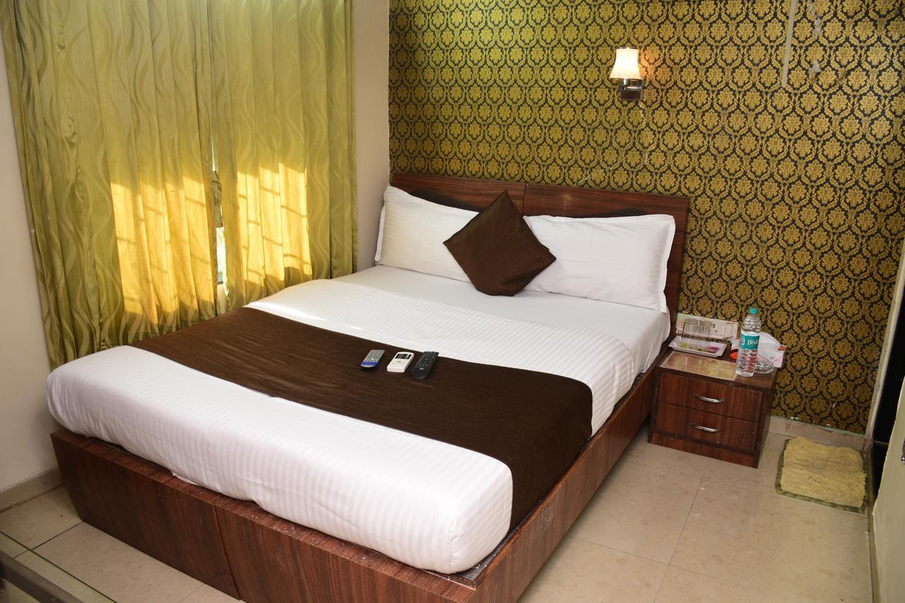 Hotel K.C Residency Βομβάη Εξωτερικό φωτογραφία
